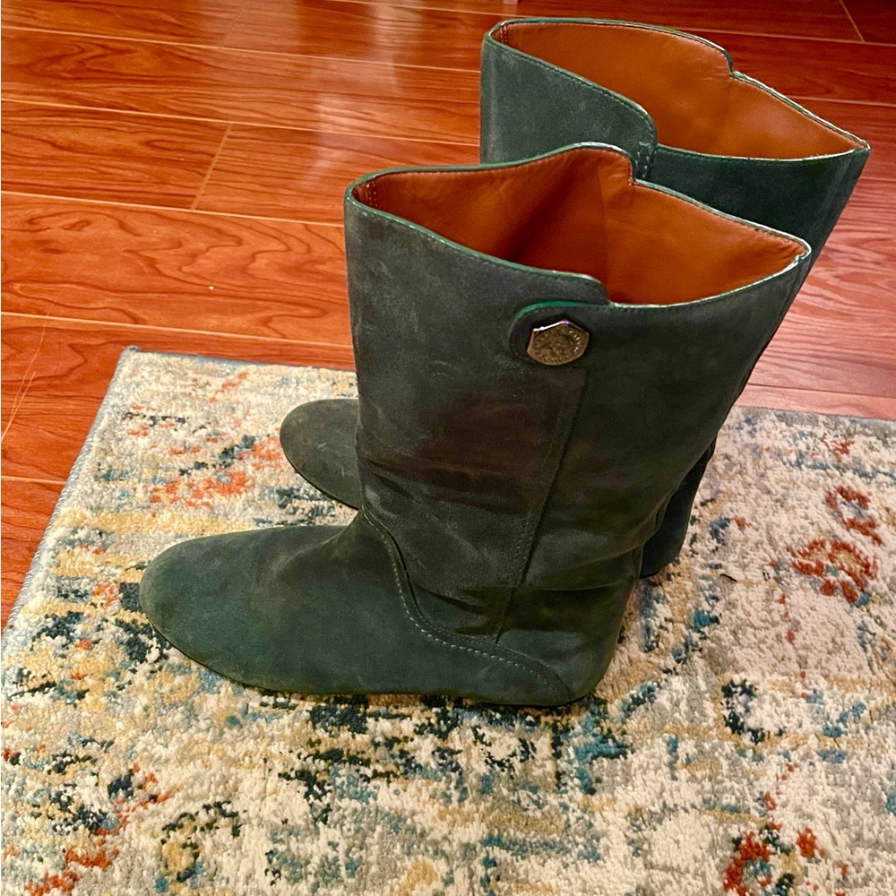 Michael Kors Dark Green Suede Flat Boots…PURELY ELVIN!
